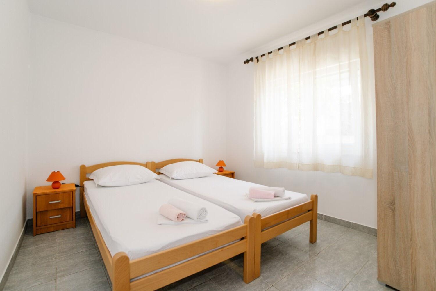 Apartments Petri - Close To The Sea Tisno Esterno foto