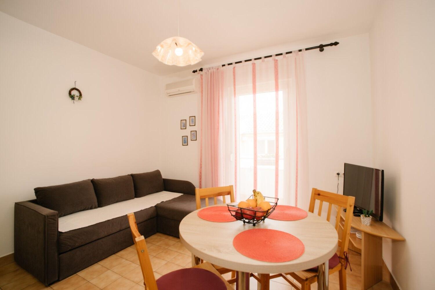 Apartments Petri - Close To The Sea Tisno Esterno foto